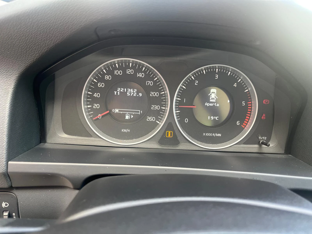 Volvo S60 2.0 D - автомобили, коли, обяви за нови и употребявани 16