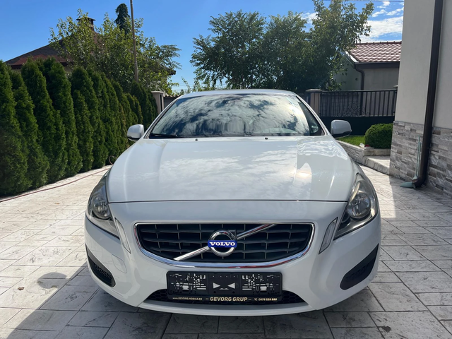 Volvo S60 2.0 D - автомобили, коли, обяви за нови и употребявани 1