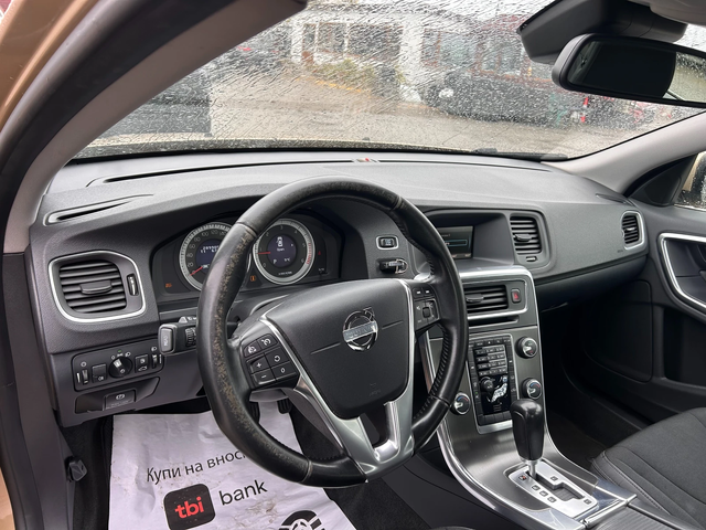 Volvo S60 2.0D AVTOMAT/NAVI EURO 5 - автомобили, коли, обяви за нови и употребявани 11