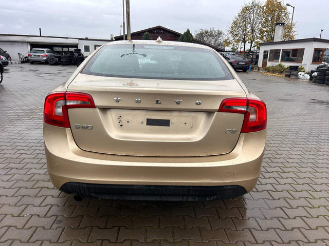 Volvo S60 2.0D AVTOMAT/NAVI EURO 5 - автомобили, коли, обяви за нови и употребявани 6