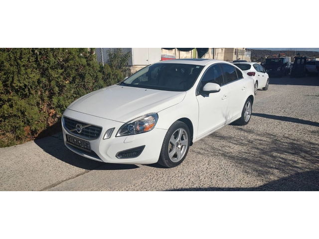 Volvo S60 - автомобили, коли, обяви за нови и употребявани 2