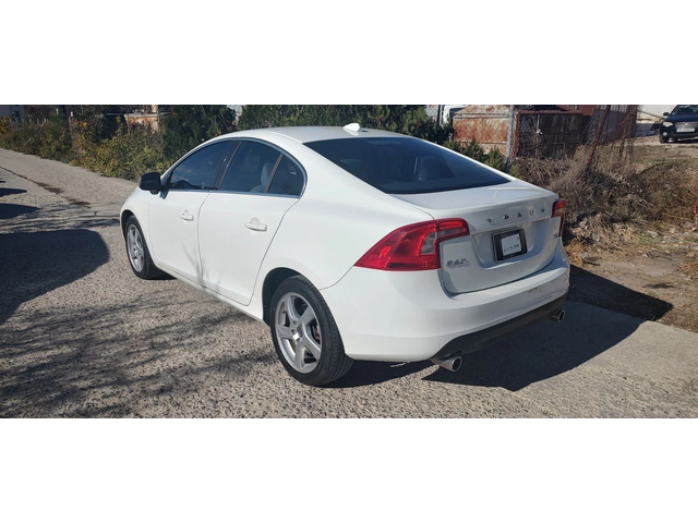 Volvo S60 - автомобили, коли, обяви за нови и употребявани 3