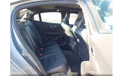 Volvo S60 - автомобили, коли, обяви за нови и употребявани 7