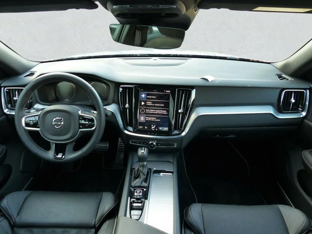 Volvo S60 T5 R-Design - автомобили, коли, обяви за нови и употребявани 5