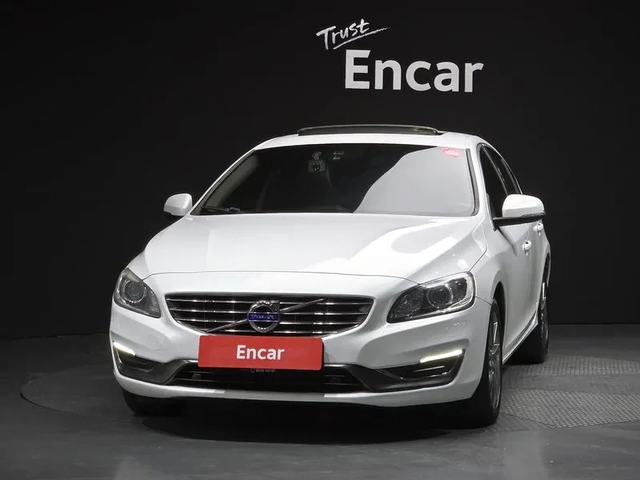 Volvo S60 1.6D - автомобили, коли, обяви за нови и употребявани 2