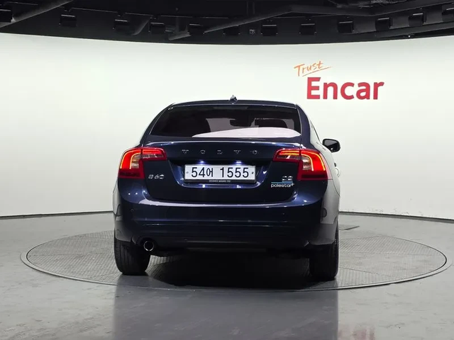 Volvo S60 1.6D - автомобили, коли, обяви за нови и употребявани 3