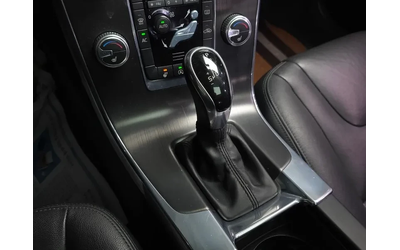 Volvo S60 1.6D - автомобили, коли, обяви за нови и употребявани 8