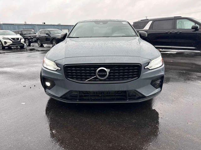 Volvo S60 | B5 AWD R Design | DISTRONIC | ДВА КЛЮЧА - автомобили, коли, обяви за нови и употребявани 1