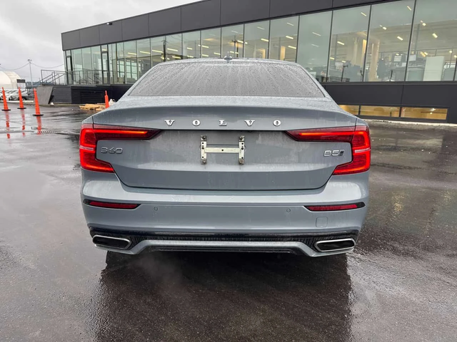 Volvo S60 | B5 AWD R Design | DISTRONIC | ДВА КЛЮЧА - автомобили, коли, обяви за нови и употребявани 4