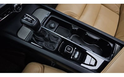 Volvo S60 INSCRIPTION* B&W* 360* МАСАЖ* ОБДУХ* DIS* КРАЙНА Ц - автомобили, коли, обяви за нови и употребявани 12