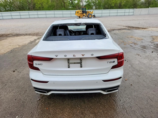 Volvo S60 T8 R-DESIGN* ФУЛ* ЛИЗИНГ - автомобили, коли, обяви за нови и употребявани 5