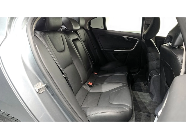 Volvo S60 D3 | Памет; подгрев седалки | Подгрев волан - автомобили, коли, обяви за нови и употребявани 10