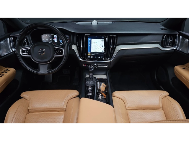 Volvo S60 2.0 T5 Inscription - автомобили, коли, обяви за нови и употребявани 5
