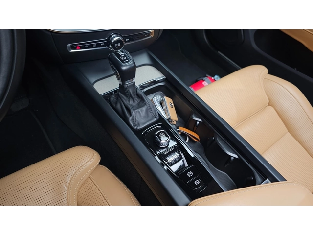 Volvo S60 2.0 T5 Inscription - автомобили, коли, обяви за нови и употребявани 7