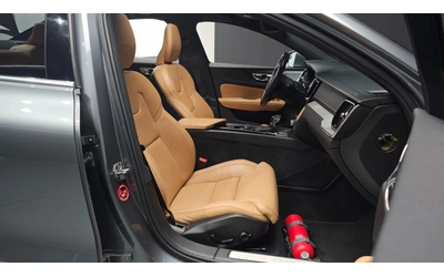 Volvo S60 2.0 T5 Inscription - автомобили, коли, обяви за нови и употребявани 8