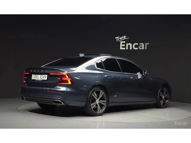Volvo S60 T5 INSCRIPTION * DIS * ОБДУХ * HUD * 360 * PANO - автомобили, коли, обяви за нови и употребявани 2