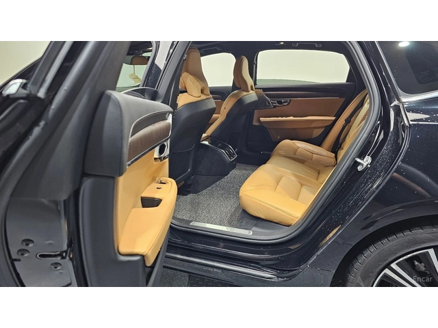 Volvo S90 Ultra-Bright* DISTRONIC* 360* ОБДУХВАНЕ* МАСАЖИ* - автомобили, коли, обяви за нови и употребявани 10