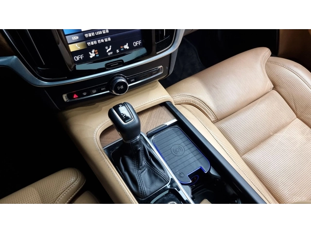 Volvo S90 T5 Inscription* КОЖА* ОБДУХВ* ПАНО* НАВИ - автомобили, коли, обяви за нови и употребявани 6