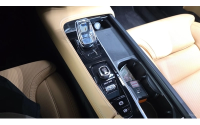 Volvo S90 B5 Inscription* КОЖА* ОБДУХВ* НАВИ* ПАНО - автомобили, коли, обяви за нови и употребявани 6