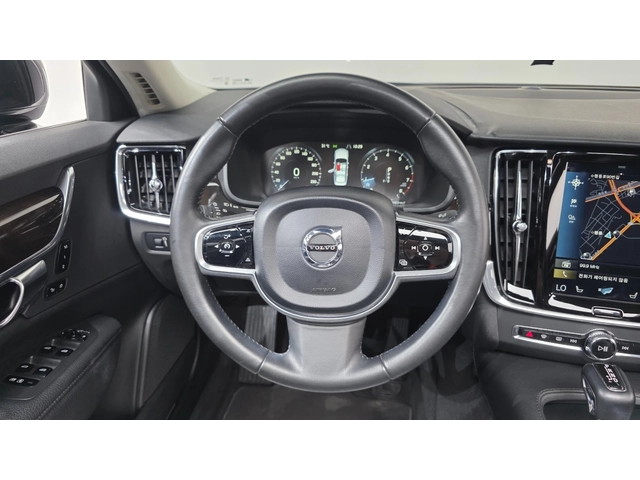 Volvo S90 2.0 T5 Momentum - автомобили, коли, обяви за нови и употребявани 11