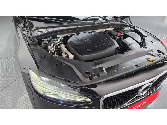 Volvo S90 2.0 T5 Momentum - автомобили, коли, обяви за нови и употребявани 4