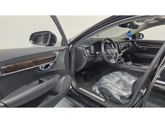 Volvo S90 2.0 T5 Momentum - автомобили, коли, обяви за нови и употребявани 8