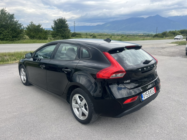 Volvo V40 1.6 NAVI - автомобили, коли, обяви за нови и употребявани 3