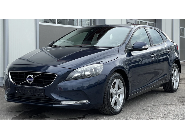 Volvo V40 Реален пробег - автомобили, коли, обяви за нови и употребявани 0