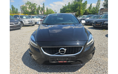 volvo-v40-2-0-d2-120-k-c-r-design - 1
