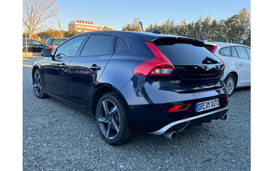 volvo-v40-2-0-d2 - 5