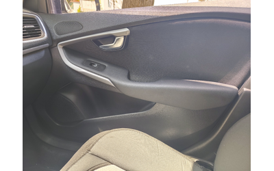 Volvo V40, 2013 г., 207000 км, 115 к.с. - автомобили, коли, обяви за нови и употребявани 10