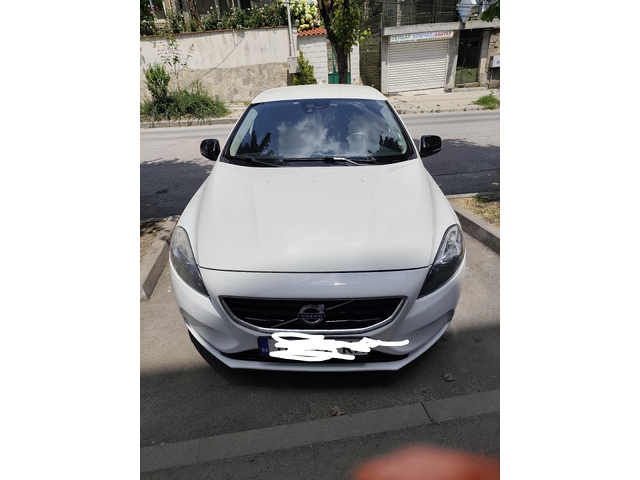 Volvo V40, 2013 г., 207000 км, 115 к.с. - автомобили, коли, обяви за нови и употребявани 1