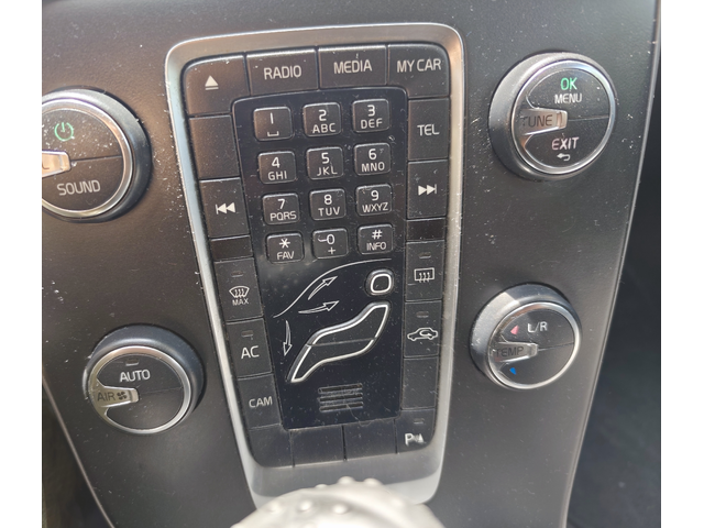 Volvo V40, 2013 г., 207000 км, 115 к.с. - автомобили, коли, обяви за нови и употребявани 8