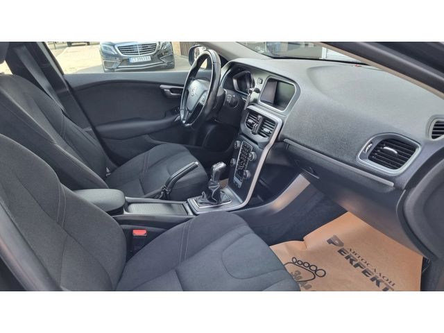 Volvo V40 1.6дизел 114к.с. - автомобили, коли, обяви за нови и употребявани 13