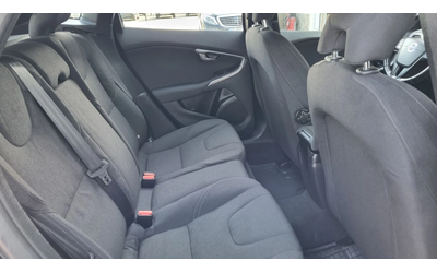 Volvo V40 1.6дизел 114к.с. - автомобили, коли, обяви за нови и употребявани 14