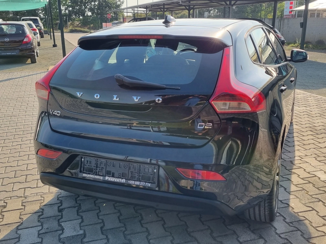 Volvo V40 1.6дизел 114к.с. - автомобили, коли, обяви за нови и употребявани 7