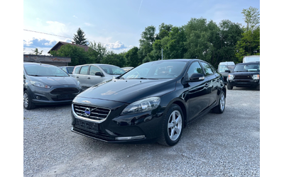 volvo-v40 - 0