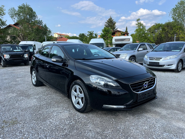 Volvo V40 D2 1.6D EURO 5B - автомобили, коли, обяви за нови и употребявани 2