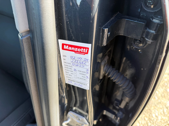 Volvo V40 2.0 D - автомобили, коли, обяви за нови и употребявани 15