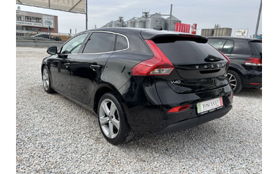 volvo-v40 - 2