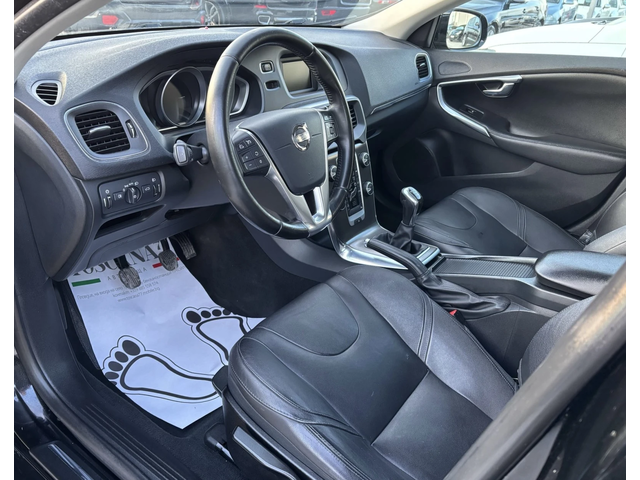 Volvo V40 1.6 D2* 114к.с.* Кожа* Euro 5b* Лизинг - автомобили, коли, обяви за нови и употребявани 4