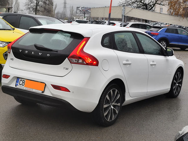 Volvo V40 1.5i* АВТОМАТИК* LED/XENON* NAVI* EURO6D* - автомобили, коли, обяви за нови и употребявани 3