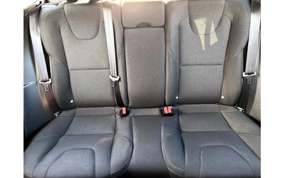 Volvo V40 - автомобили, коли, обяви за нови и употребявани 10