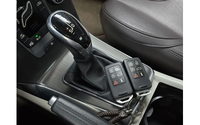 Volvo V40 1.6D - автомобили, коли, обяви за нови и употребявани 8