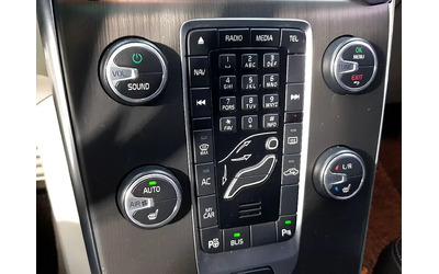 Volvo V40 1.6D - автомобили, коли, обяви за нови и употребявани 10