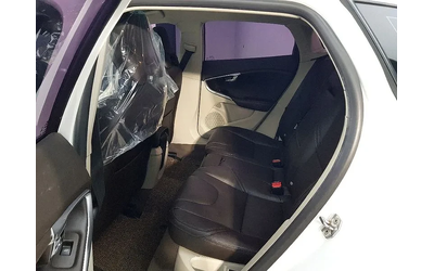 Volvo V40 1.6D - автомобили, коли, обяви за нови и употребявани 8