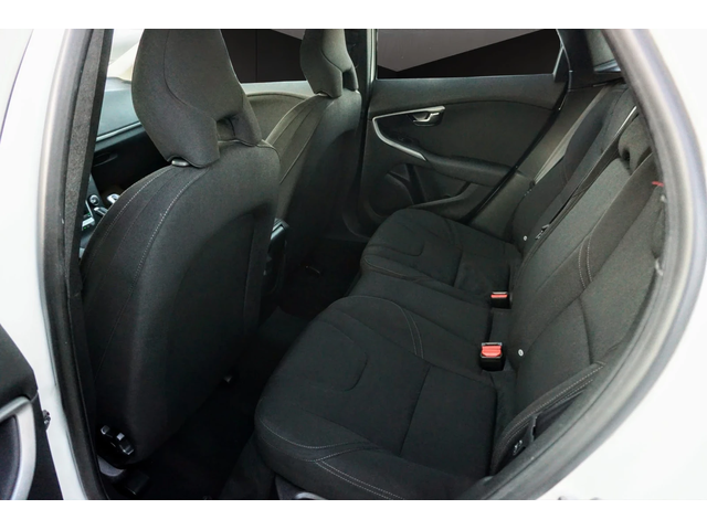 Volvo V40 1.6 D2 KINETIC - автомобили, коли, обяви за нови и употребявани 13