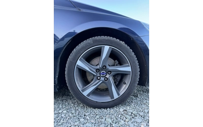 Volvo V40 2.0 - автомобили, коли, обяви за нови и употребявани 11