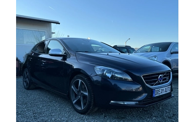 volvo-v40 - 1