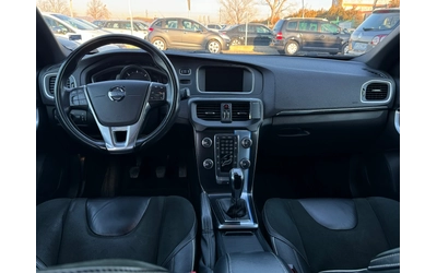 Volvo V40 2.0 - автомобили, коли, обяви за нови и употребявани 6